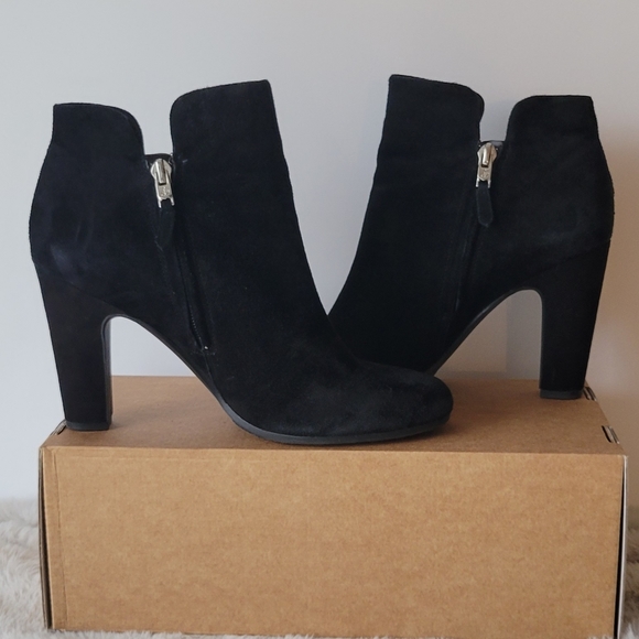 Sam Edelman Shelby Booties - Picture 6 of 7